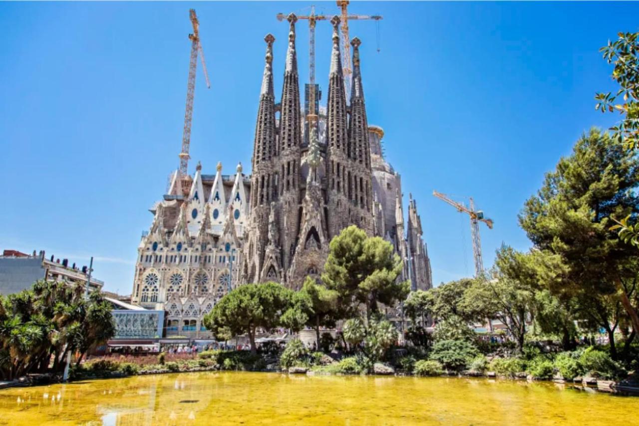 Sweet Inn - Gaudi Avenue Barcelona Buitenkant foto